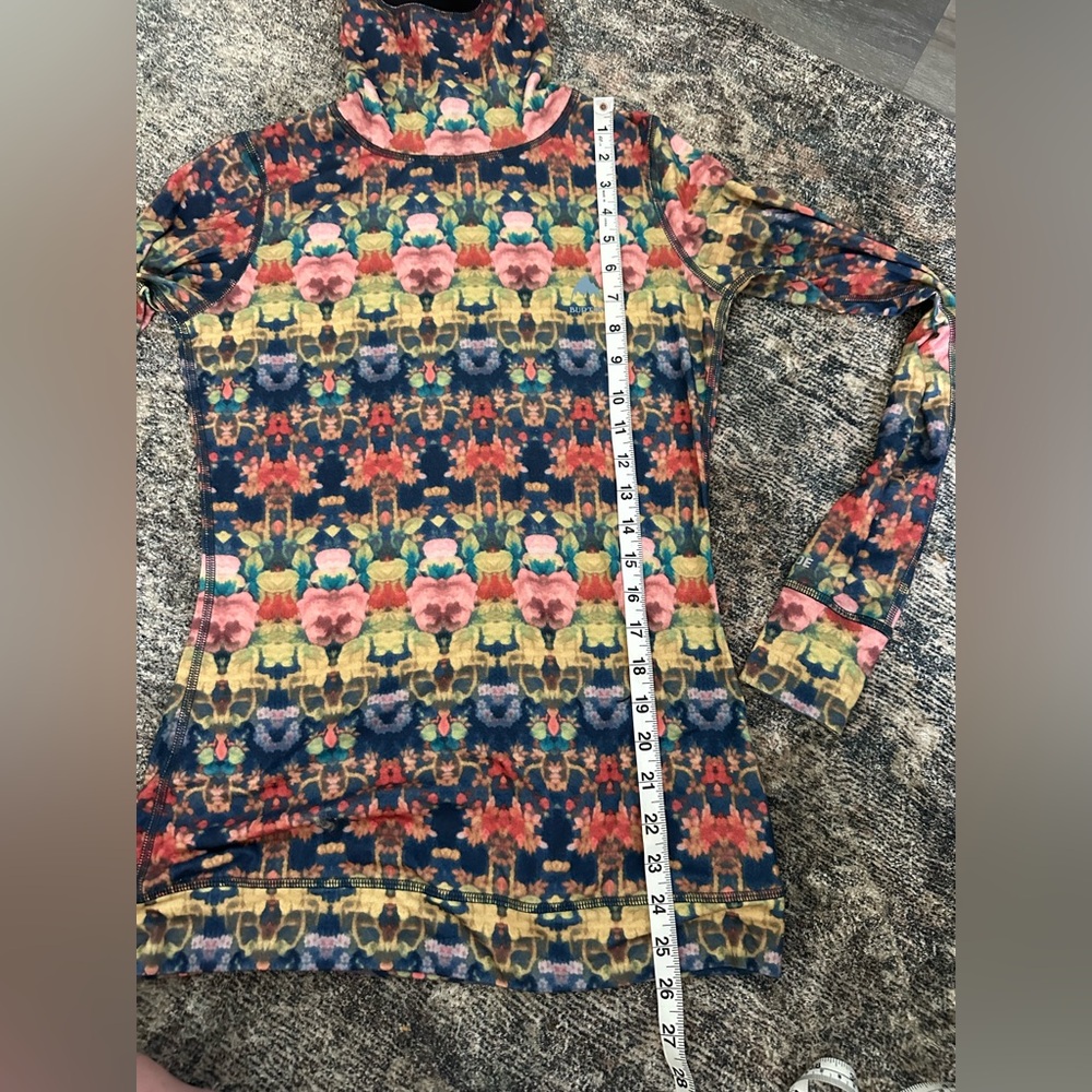Burton Multicolor Floral Pattern Long-Sleeve Top